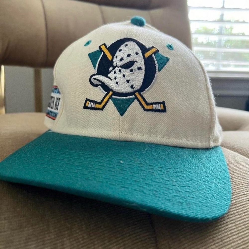 Vintage Mighty Ducks NHL Hat